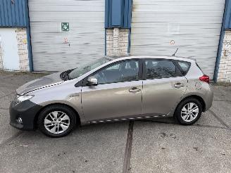 Toyota Auris 1.8 Hybrid Aspiration picture 2