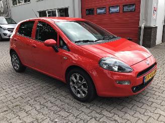 Damaged car Fiat Punto EVO 0.9 Sempre  zeer lichte schade 2018/11