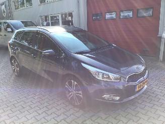 Kia Cee d 1.6 GDI PLUS PACK geen schade picture 3
