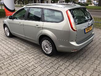 Ford Focus 1.8 LIMITED lichte schade picture 10