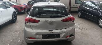 Hyundai I-20 Bj:03-2015 1.2-16v Airconditioning Elektrische ramen Centrale vergrendeling met afstandsbediening picture 4