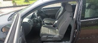 Volkswagen Golf Bj:12:2006 1.4-benzine Climatecontrol CruiseControl Leren-Stuurwiel Mistlampen Parkeersensoren achter Trekhaak afneembaar Metallic Lak picture 9