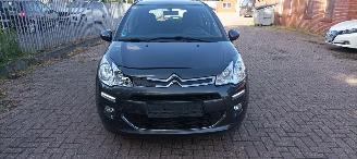 Citroën C3 Bj:06-2016 1.2-12v benzine 82pk Airco Led-verlichting CruiseControl Leren-Stuurwiel Mistlampen Chroom design Radio met kleuren Display Apple CarPlay MirrorLink picture 8