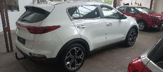 Kia Sportage GT line 2.0-Hybrid/Diesel MHEV Automaat 4WD Leder JBL full-Led Blindspot Keyless entry Elektrische achterklep 19-inch Velgen picture 3