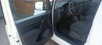 Volkswagen Caddy TDI-2.0-AdBlue euro6 Airconditioning Elektrische ramen Elektrische-spiegels centrale vergrendeling met afstandsbediening Start-Stop systeem Tussenwand met glas 16 inch velgen picture 10