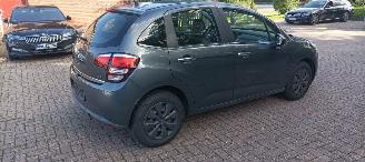 Citroën C3 1.2-12v 82pk Euro6 Airconditioning CruiseControl Leren-Stuurwiel Mistlampen Led-Dagrijverlichting Radio met kleuren lcd Display Apple CarPlay MirrorLink parkeersensoren achter 4xelek ramen Elektrische-spiegels centrale vergrendeling met afstandsbediening picture 5
