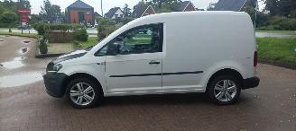 skadebil bedrijf Volkswagen Caddy 2.0-TDI Airco StartStop Radio-Usb Stoffen bekleding Tussenschot met ruit 1e eigenaar 2016/2