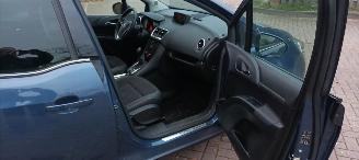 Opel Meriva 1.4-Turbo 140pk Automatik Innovation uitvoering Navi Climatecontrol CruiseControl Stoelverwarming stuurwiel met verwarming trekhaak Achteruitrijcamera privacy glas Mistlampen Led-Dagrijverlichting picture 21