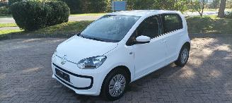 Volkswagen  Bj: 12-2013 1.0-Mpi Move Airconditioning stoelverwarming Elektrische ramen Leder stoelen picture 2