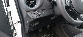 Toyota Yaris 1.5-Benzine 112pk 6-versn Airconditioning stoelverwarming Multicolor Touchscreen Display Achteruitrijcamera picture 25