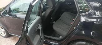 Volkswagen Polo Bj:03-2016 1.4-TDI Climatecontrol front Radar Stoelverwarming Leren Stuurwiel elektrische Spiegel met verwarming Centrale vergrendeling met afstandsbediening Start-Stop systeem picture 17