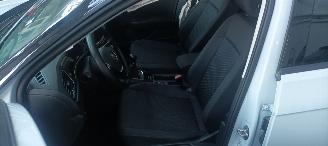 Volkswagen T-Roc Bj:04-2021  1.5-TSI United uitvoering met R-line Full-Led koplampen Led achterlichten Navigatie Stoelverwarming CruiseControl Led binnenkant Metallic lak picture 23