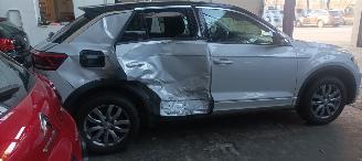 Volkswagen T-Roc Bj:04-2021  1.5-TSI United uitvoering met R-line Full-Led koplampen Led achterlichten Navigatie Stoelverwarming CruiseControl Led binnenkant Metallic lak picture 7