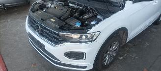 Volkswagen T-Roc Bj:04-2021  1.5-TSI United uitvoering met R-line Full-Led koplampen Led achterlichten Navigatie Stoelverwarming CruiseControl Led binnenkant Metallic lak picture 25