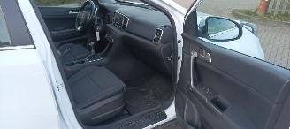 Kia Sportage Bj:9-2017 1.6-benzine 132pk Airconditioning CruiseControl Leren-Stuurwiel armsteun 1-eigenaar! picture 19