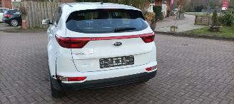 Kia Sportage Bj:9-2017 1.6-benzine 132pk Airconditioning CruiseControl Leren-Stuurwiel armsteun 1-eigenaar! picture 5