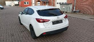 Mazda 3 2.0-Benzine Urban Limited Edition Xenon Led Navigatie Climatecontrol CruiseControl Head up-display Stoelverwarming Lichtautomaat Privacyglas Regensensor Lichtautomaat automatisch dimmende binnenspiegel Blindspot systeem Achteruitrijcamera parkeersensoren  picture 6