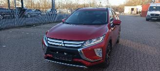 uszkodzony samochody osobowe Mitsubishi Eclipse Cross 1.5-benzine Automaat 162pk Diamant uitvoering Climatecontrol CruiseControl Stoelverwarming Dab audio systeem Lichtautomaat Privacyglas led verlichting afneembare trekhaak 2019/5