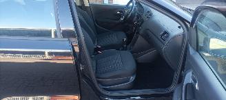 Volkswagen Polo Bj:3-2016 1.4TDI euro-6 Climatecontrol Stoelverwarming Regensensor FrontRadar Leren Stuurwiel elektrische ramen Elektrische-spiegels met verwarming Centrale vergrendeling met afstandsbediening Start-Stop systeem picture 19