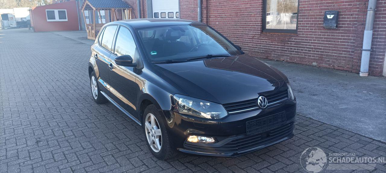 Volkswagen Polo Bj:3-2016 1.4TDI euro-6 Climatecontrol Stoelverwarming Regensensor FrontRadar Leren Stuurwiel elektrische ramen Elektrische-spiegels met verwarming Centrale vergrendeling met afstandsbediening Start-Stop systeem