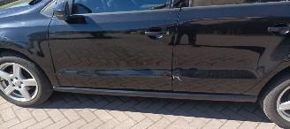 Volkswagen Polo 1.4-TDI Climatecontrol Stoelverwarming Regensensor Frontbrake assist Radio Touchscreen Display usb Elektrische ramen Elektrische-spiegels met verwarming Centrale vergrendeling met afstandsbediening Start-Stop systeem abs esp metallic lak picture 11