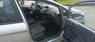 Ford Fiesta 1.5-Diesel 75pk Airco Stoelverwarming leren stuurwiel Led koplampen Pdc Control picture 21