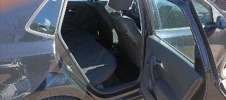Volkswagen Polo 1.4-TDI 75pk euro-6 Climatecontrol Stoelverwarming Regensensor leren stuurwiel mistlampen Elektrische ramen Elektrische-spiegels met verwarming Centrale vergrendeling met afstandsbediening Start-Stop systeem 15-inch velgen Front radar assistent picture 12