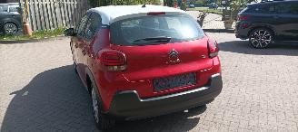 Citroën C3 1.2-12v Airco Stoelverwarming Lichtautomaat cruisecontrol Dab Radio elektrische buitenspiegels met verwarming Centrale vergrendeling met afstandsbediening Start-Stop systeem 16-inch velgen picture 5
