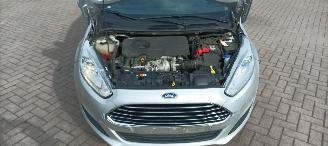 Ford Fiesta 1.5-TDCI airco Stoelverwarming leren stuurwiel led verlichting elektrische inklapbare buitenspiegels met verwarming Centrale vergrendeling met afstandsbediening Parkeersensoren voor en achter picture 15