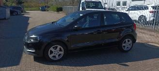 Volkswagen Polo 1.4-TDI Euro-6 Climatecontrol Stoelverwarming Regensensor leren stuurwiel mistlampen Elektrische ramen Elektrische-spiegels met verwarming Centrale vergrendeling met afstandsbediening Start-Stop systeem 15-inch velgen picture 7