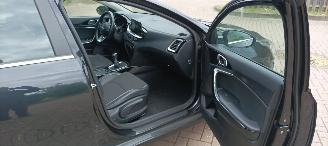 Kia Ceed 1.6 CRDI 136pk Navi Led koplampen Leder Sportstoelen-Memory  Climatecontrol Elektrische achterklep Achteruitrijcamera Led-Achterlichten CruiseControl 4xStoelverwarming Lichtautomaat picture 23