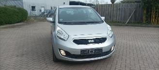 uszkodzony samochody osobowe Kia Venga 1.6 Benzine Automatik Keyless-entry Climatecontrol Stoelverwarming Lichtautomaat Privacyglas leren stuurwiel 4xElektrische ramen Elektrische-spiegels met verwarming Trekhaak Parkeersensoren achter 16 inch velgen 2013/8