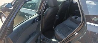 Kia Ceed 1.6-Diesel 136pk Full-Led Navi JBL-audio Leder Sportstoelen/Memory Stoelverwarming stuurwiel met verwarming keyless Entry Blindspot Drivelane assistent Dimmende binnenspiegel Achteruitrijcamera Elektrische achterklep inductie telefoon lader auto-parkeren picture 17