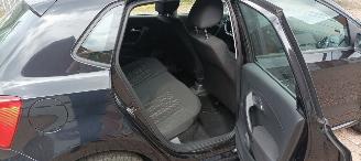 Volkswagen Polo 1.4-TDI Klimaautomatik Regensensor leren stuurwiel mistlampen Front-Radar Brake Assist Elektrische ramen Elektrische-spiegels met verwarming Centrale vergrendeling met afstandsbediening Start-Stop systeem 15-inch velgen picture 14