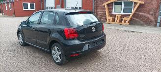 Volkswagen Polo 1.4-TDI Klimaautomatik Regensensor leren stuurwiel mistlampen Front-Radar Brake Assist Elektrische ramen Elektrische-spiegels met verwarming Centrale vergrendeling met afstandsbediening Start-Stop systeem 15-inch velgen picture 4