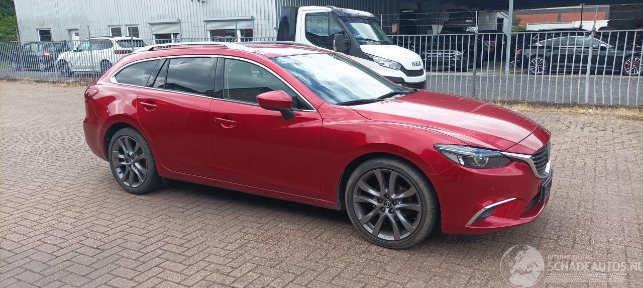 Mazda 6 Sportswagon Automatik Navi Led koplampen led achterlichten Headup Leren Sportstoelen Memory keyless Entry Blindspot Drivelane cruisecontrol met radar Stoelverwarming Lichtautomaat Regensensor Bose Soundsystem 19-inch velgen trekhaak