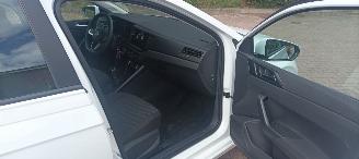 Volkswagen Polo 1.0-mpi Full Led koplampen Airconditioning Stoelverwarming Lichtautomaat cruisecontrol Drivelane assistent Radio Dab Digitale-cockpit picture 29