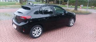 Opel Corsa 1.2-12v Navi Full-Led koplampen Cruisecontrol Achteruitrijcamera Drivelane assistent Stoelverwarming stuurwiel met verwarming Privacy glas Regensensor Automatisch dimmende binnenspiegel Parkeersensoren Elektrische buiten spiegels met verwarming 16-inch Sp picture 7