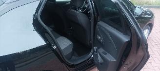 Opel Corsa Bj:07-2020 1.2 Benzine Led-Koplampen Navigatie Stoelverwarming Lichtautomaat cruisecontrol Regensensor Drivelane assistent Stuurwiel met verwarming Privacy glas picture 18