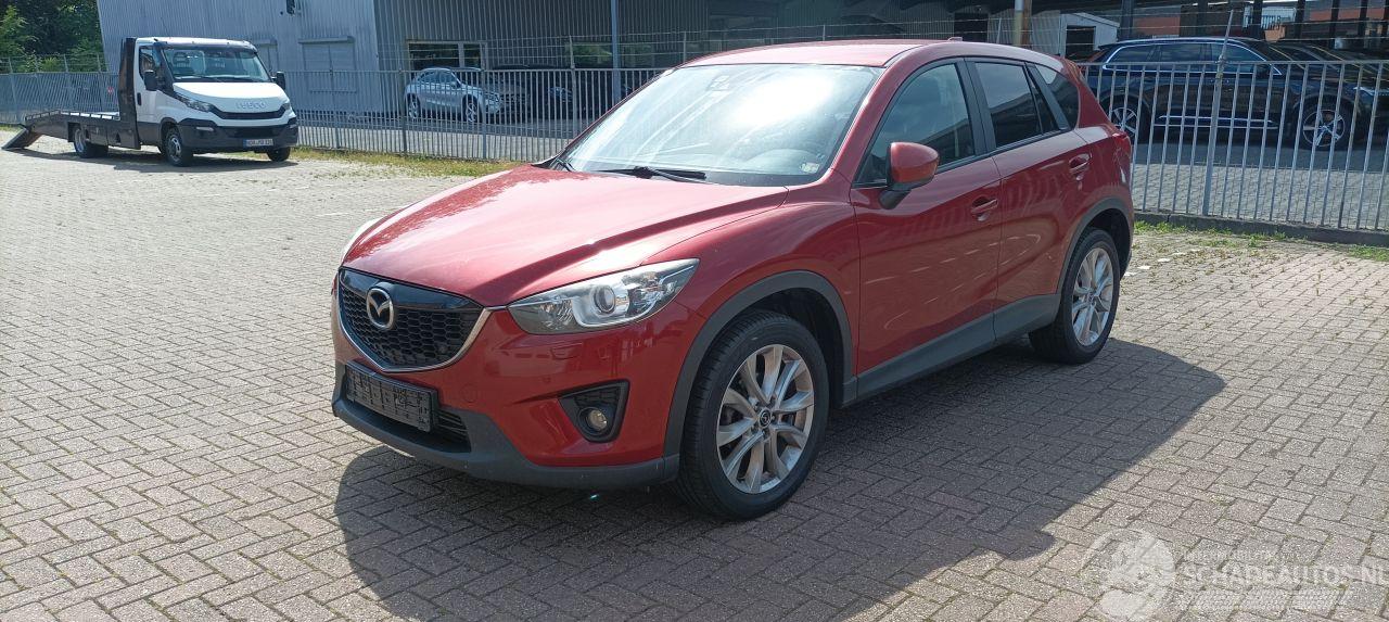Mazda CX-5 4WD Diesel Navigatie Xenon Leder Bose-sound Climatecontrol CruiseControl Stoelverwarming Lichtautomaat Privacyglas keyless Entry trekhaak Parkeersensoren Achteruitrijcamera