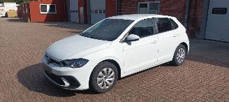 skadebil auto Volkswagen Polo Bj:01-2026 1.0-Benzine Full-Led koplampen Digitaal Dashboard Stoelverwarming Lichtautomaat cruisecontrol Dab Radio Parkeersensoren voor en achter Elektrische ramen 4x elektrische buitenspiegels met verwarming Start-Stop Drivelane 2026/1