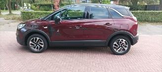 Opel Crossland Bj: 04-2018 1.2-Turbo Automaat Navigatie Climatecontrol CruiseControl Stoelverwarming Lichtautomaat Privacyglas Regensensor Trekhaak Parkeersensoren voor en achter Elektrische ramen 4x elektrische buitenspiegels met verwarming Voorruit met verwarming Led  picture 3