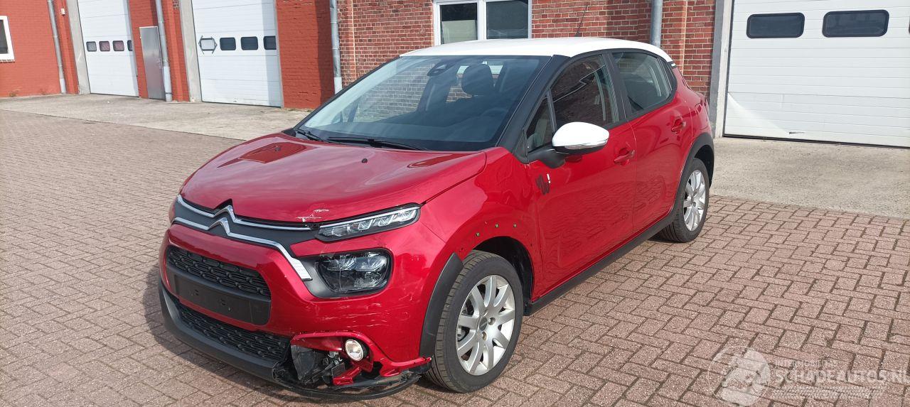 Citroën C3 Bj: 11-2022 1.2 Benzine Opf Airconditioning Stoelverwarming cruisecontrol Dab Radio elektrische buitenspiegels met verwarming Centrale vergrendeling met afstandsbediening Start-Stop systeem Drivelane Full led koplampen Led Dagrijverlichting 2 Tone metalli