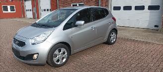 škoda osobní automobily Kia Venga Bj: 08-2013 1.6 Benzine Automaat Climatecontrol Stoelverwarming Lichtautomaat Privacyglas keyless Entry 4xElektrische ramen Elektrische-spiegels met parkeerstand Mistlampen 16 inch kia velgen Trekhaak 2013/8