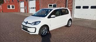 Schadeauto Volkswagen Up! Bj:08-2019 Move Up! 1.0-mpi Airconditioning Navigatie-Houder Cruisecontrol Drivelane assistent Lichtautomaat Regensensor Boordcomputer Elektrische ramen Centrale vergrendeling met afstandsbediening Start-Stop systeem 15-inch velgen Parkeersensoren Led-dag 2019/8