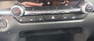 Mazda CX-30 Bj: 08-2019 1.8-Diesel Full-Led Leder Sportstoelen Memory Navi Dab Bose sound Keyless entry Blindspot Drivelane Privacy glas Elektrische achterklep Led verlichting Parkeersensoren voor en achter picture 29