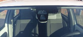 Volkswagen Up! Bj:08-2019 Move Up! 5drs Airconditioning Navigatie-Houder Cruisecontrol Bordcomputer Frontbrakeassistcamera Elektrische ramen Centrale vergrendeling met afstandsbediening Start-Stop systeem 15-inch velgen Parkeersensoren Led-dagrijverlichting picture 23