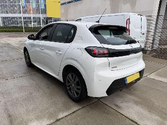 Peugeot 208 1.2 PureTech Blue Lease Active picture 4