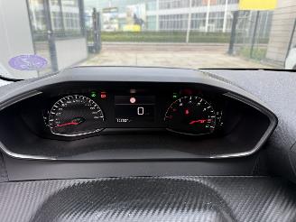 Peugeot 208 1.2 PureTech Blue Lease Active picture 14