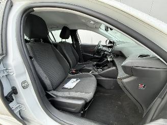 Peugeot 208 1.2 PureTech Blue Lease Active picture 11